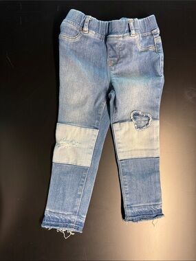 Gap Toddler Light Wash Patch Heart Jeans - Size 3T - EUC